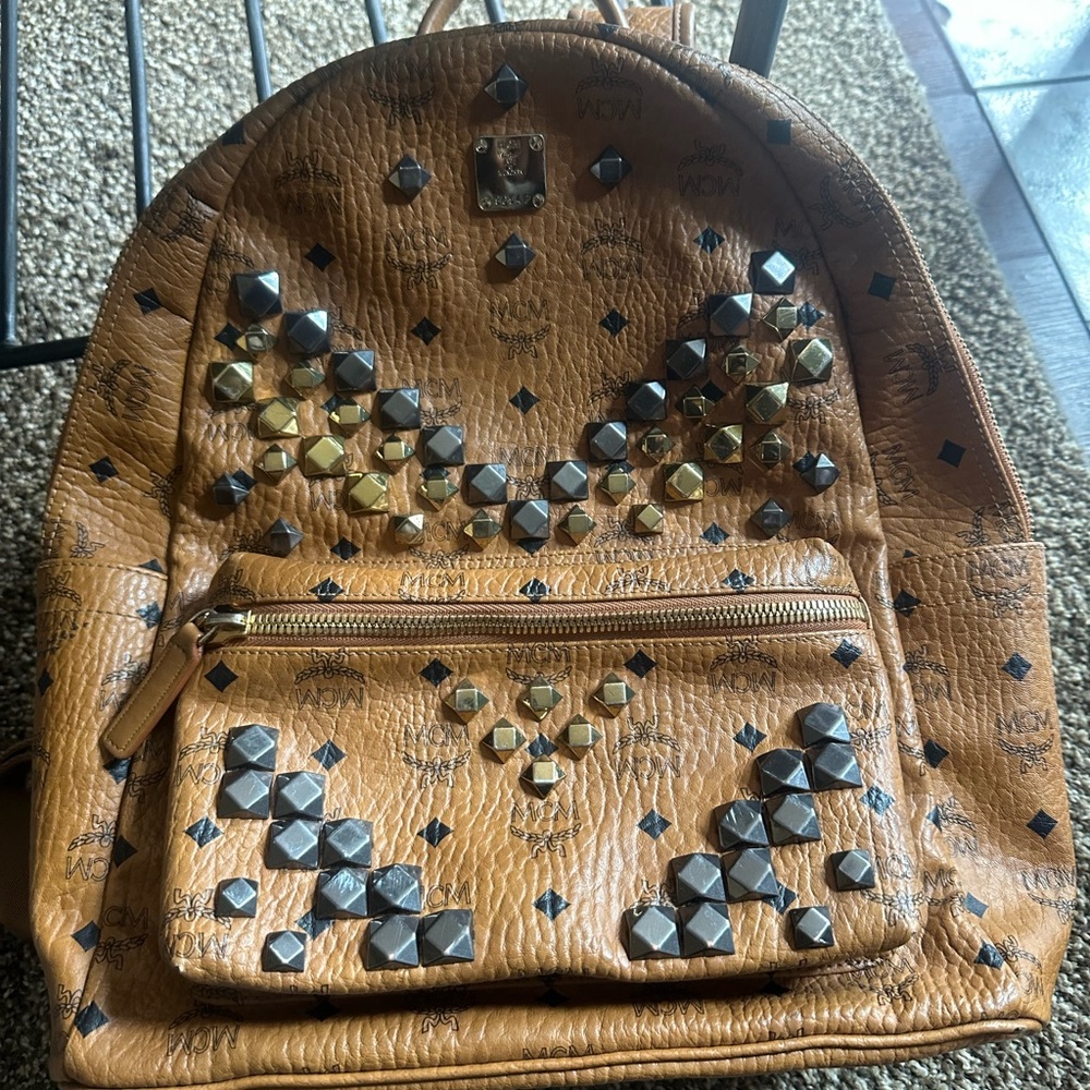 Mcm book bag real!